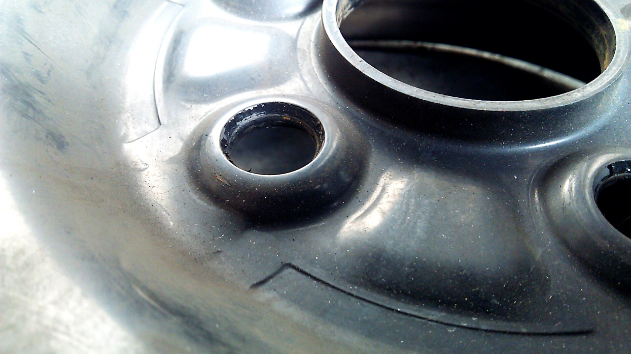 日記 ホイールナットの向き お知らせ タイヤセレクト平野 タイヤセレクト タイヤランド Dunlop